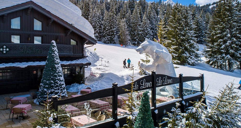 Superb ski-in ski-out acces in Courchevel. Photo: Hotel Le Lana. - image_1